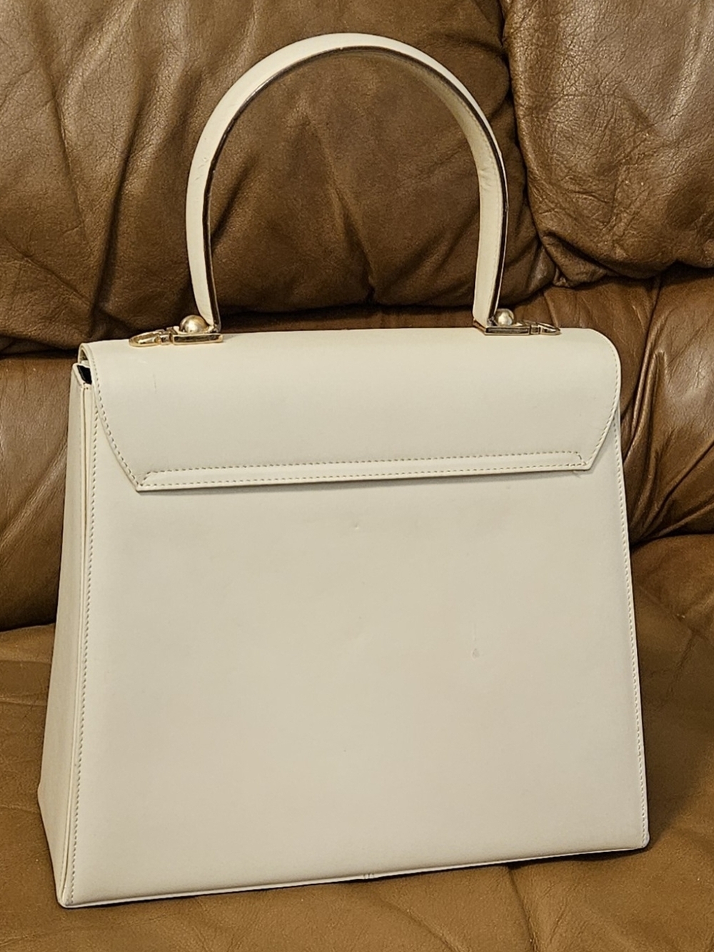 Salvatore Ferragamo Cream Leather Top-Handle Satchel with Gold Hardware - Picture 4 of 16
